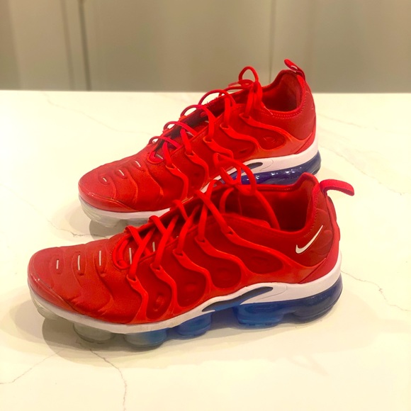 red white blue nike air max